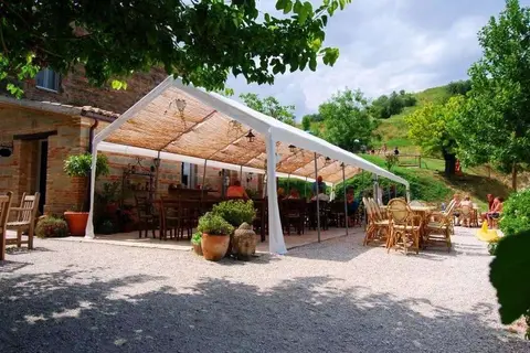 Lodges Podere Sei Poorte in Pesaro — foto 8