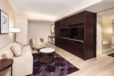 West 57th Street by Hilton Club in New York — foto 20