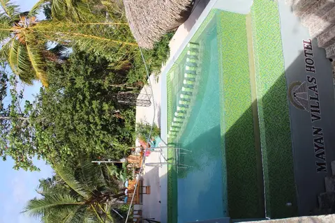 Mayan Villas Hotel in El Ideal — foto 30