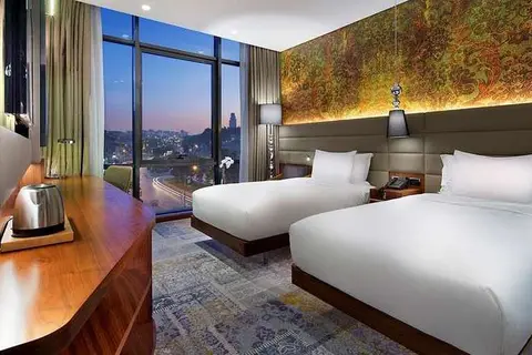 Doubletree by Hilton Hotel Istanbul Piyalepas in İstanbul — foto 3