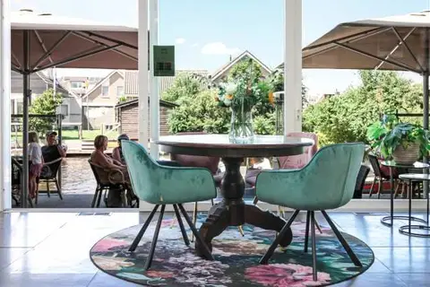 Grandcafé en Hotel Goerres in Akkrum — foto 6