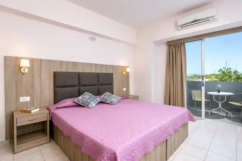 Sun & Sea studios & appartementen in Φαληράκι — foto 9