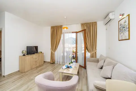 Arvala Lux Apartments in Budva — foto 17