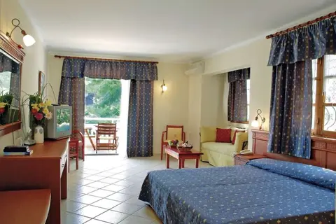 Porfi Beach Hotel in Νικήτη — foto 25