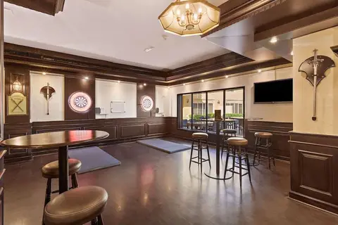 Al Hamra Village Hotel in Nando's — foto 19