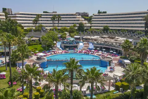 The Grand Blue Sky International in Kuşadası