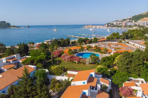 Slovenska Plaža Resort in Budva — foto 15