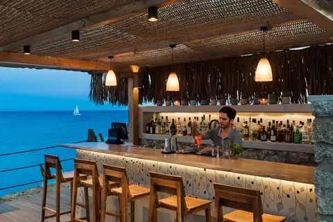 Casa Del Mar Mykonos Seaside Resort in Agios Ioannis Diakoftis, foto 12