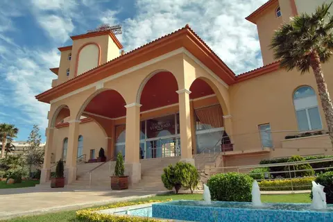 Ohtels La Hacienda in Vila-seca