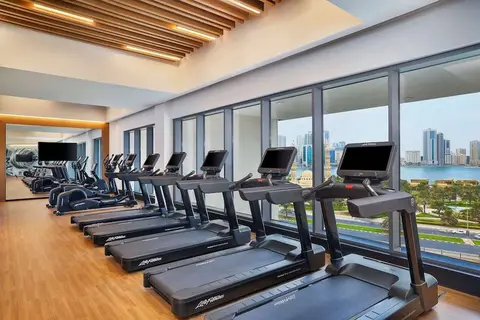 DoubleTree by Hilton Sharjah Waterfront Hotel in Sharjah — foto 9