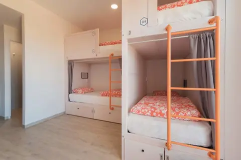 WOT Ericeira Surf Hostel in Mafra — foto 15