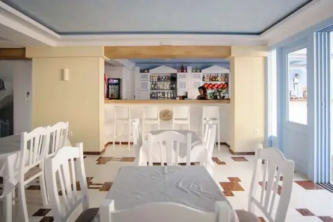 Erato Hotel in Δημοτική Ενότητα Καρλοβασίων — foto 9