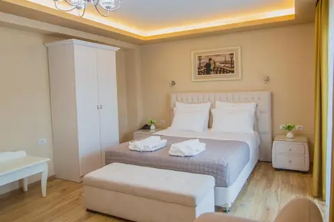 Christi's Hotel Borova in Korçë, foto 25