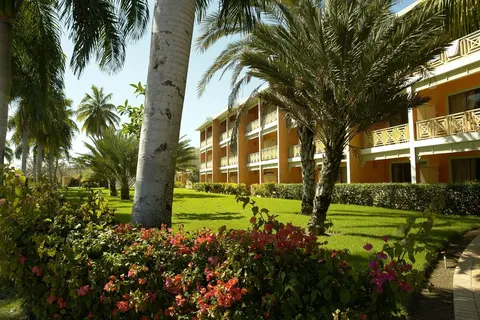 VIK Arena Blanca in Salvaleón de Higüey — foto 5