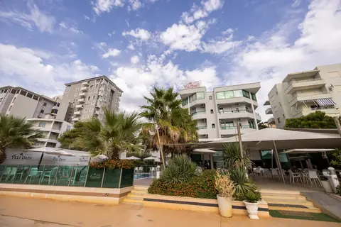 Ylli i Detit in Durres — foto 19