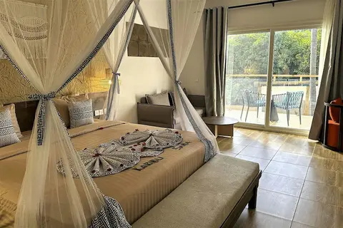 Reef & Beach Resort in Jambiani — foto 8