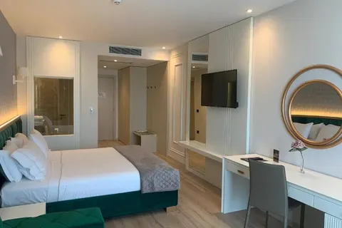 Iliad Hotel in Durrës — foto 9