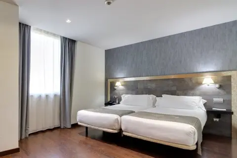 Iberik Santo Domingo Plaza Hotel in Oviedo — foto 2