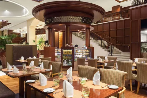 Hotel Crowne Plaza Dubai Jumeirah in Dubai — foto 12