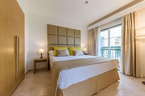 Zafiro Menorca in Cala en Bosc — foto 4