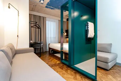 YOTEL Manchester Deansgate in Manchester — foto 4