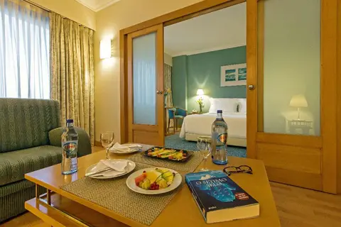 SANA Metropolitan Hotel in Almada — foto 2