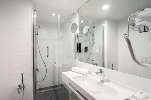 Wellton Riverside Spa Hotel in Riga — foto 18
