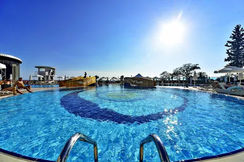 Azura Deluxe Resort & Spa in Alanya — foto 2