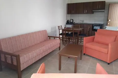 Livas Hotel Apartments in Paralimni — foto 3