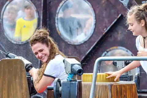 Attractie- en Vakantiepark Slagharen foto 11