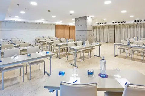 NH Ciudad de Zaragoza in Zaragoza — foto 11