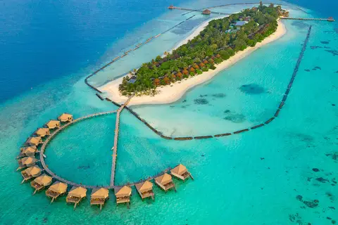 Komandoo Island Resort & Spa in ނައިފަރު — foto 17