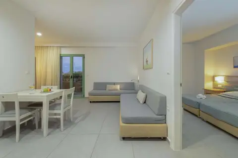 Erato Beach Hotel in Πλατανιάς — foto 15
