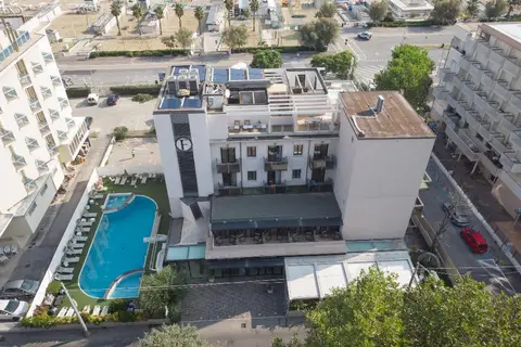 Ferretti Beach in Rimini, foto 16
