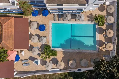 Nathalie Hotel in Ιαλυσός — foto 10