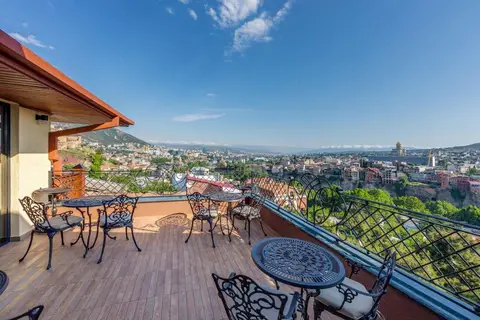 Sole Palace in Tbilisi — foto 10