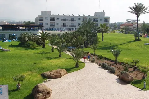 Helios Bay Hotel and Suites in Paphos — foto 19