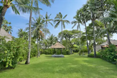 Hotel Legian Beach in Kuta — foto 27