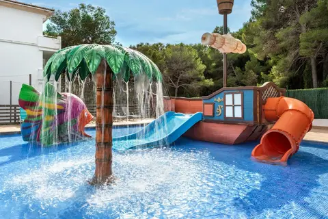 Green Garden Aparthotel in Cala Agulla, foto 30
