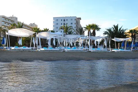 Sandy Beach Hotel & Spa in Larnaca — foto 12