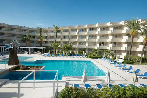 Globales Cala Bona Suites in Son Servera — foto 12