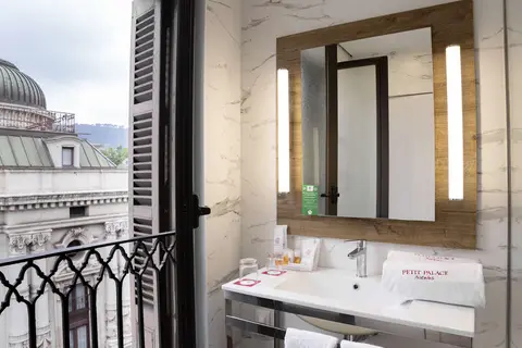 Hotel Petit Palace Arana in Bilbao — foto 14