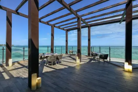 Palafitos Overwater Bungalows in Playa del Carmen, foto 7