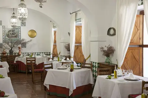 Parador de Guadalupe in Guadalupe — foto 29