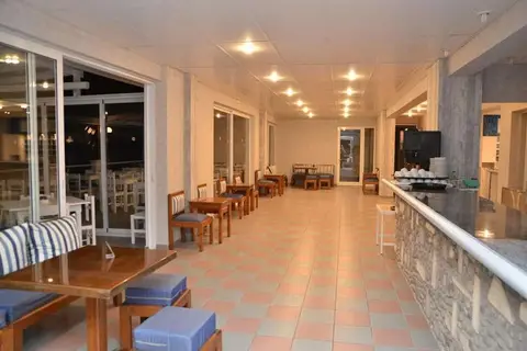 Blue Nest Hotel in Τιγκάκι — foto 18