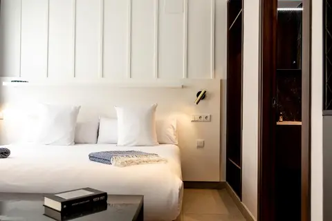 Ramirez Flats & Bar in Valencia — foto 12