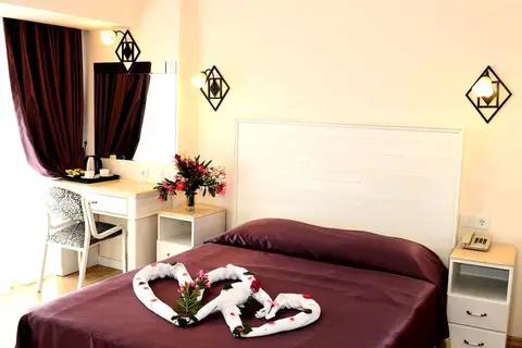 Hotel By Karaaslan Inn in Kuşadası — foto 27
