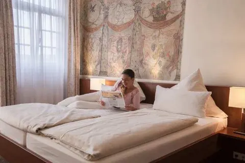 Stadt-gut-Hotel und Gasthof Goldener Adler foto 3