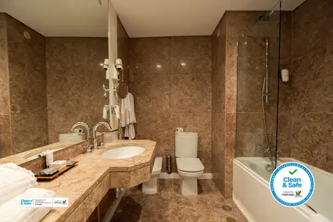 Hotel Florida in Almada — foto 26