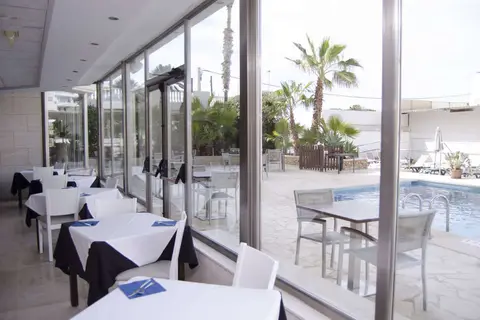 Blue Sea Paraiso Beach in es Canar — foto 8